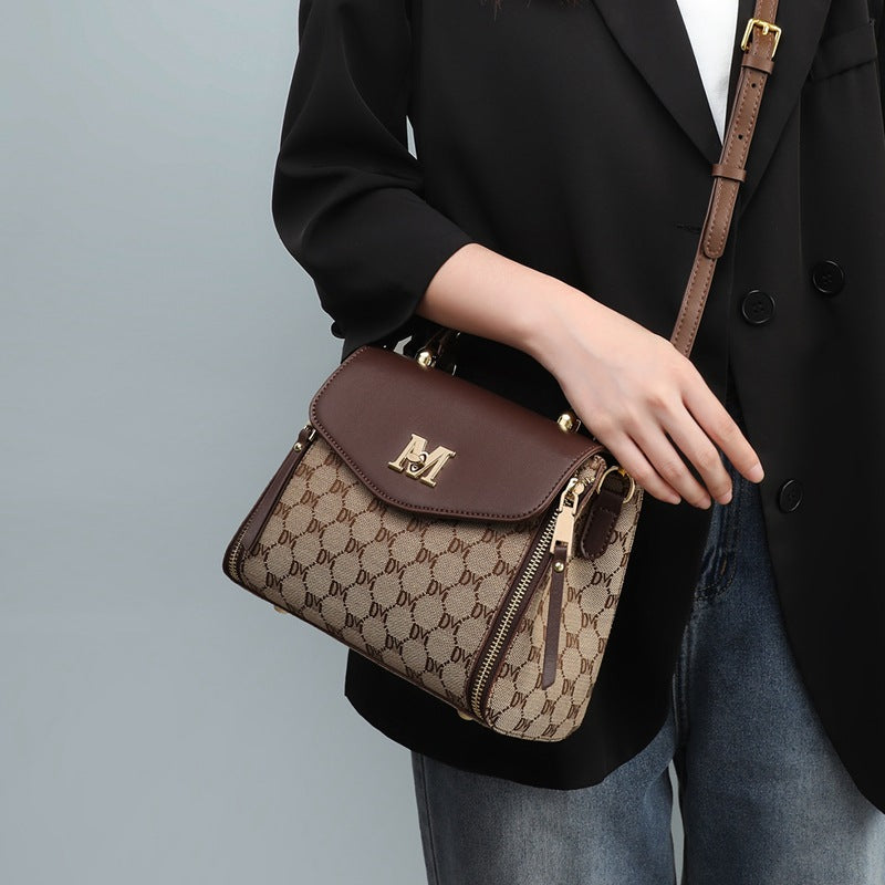 Trendy Crossbody Bag With A Premium Sophisticated Look